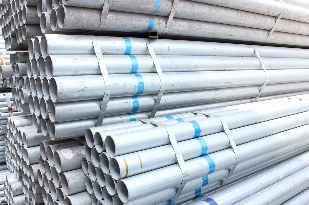 鋼護井套的制作及選擇在基礎(chǔ)砼墊層施工前加工防水鋼套管